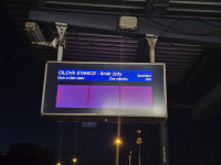 Po vypnuti zustal svitit